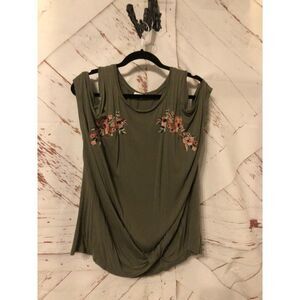 Maurices size 3 3xl green shirt top